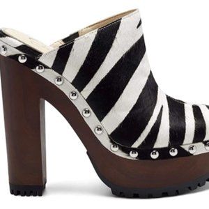 Jessica Simpson Women's Kouren Clog Platform Zebra Clog